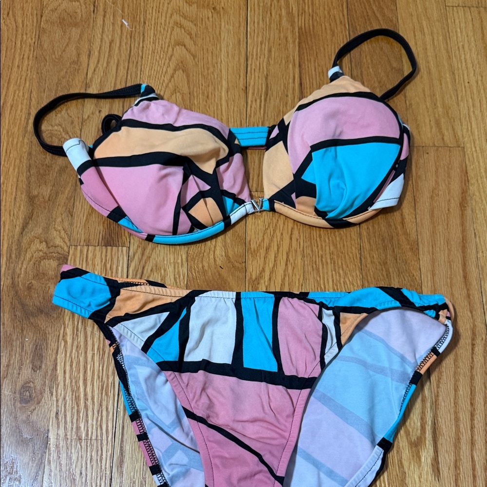 VENUS Multicolor Geometric Bikini Set